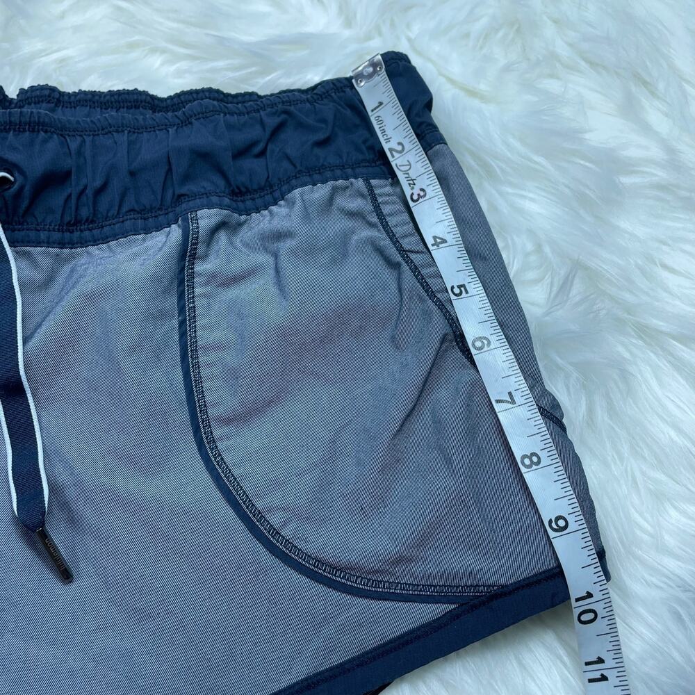 🔥Lululemon Athletic Work It Out Shorts Inkwell Navy Blue Women’s 8 - Picture 16 of 16